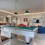 In With Pool Near *
